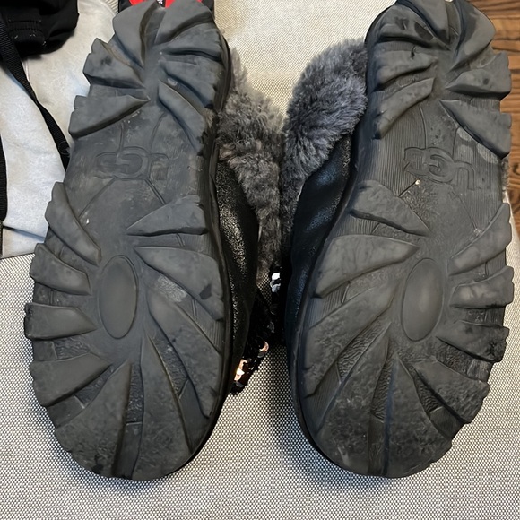 Ugg Coquette Sequin Bow Black Slippers - Picture 4 of 6